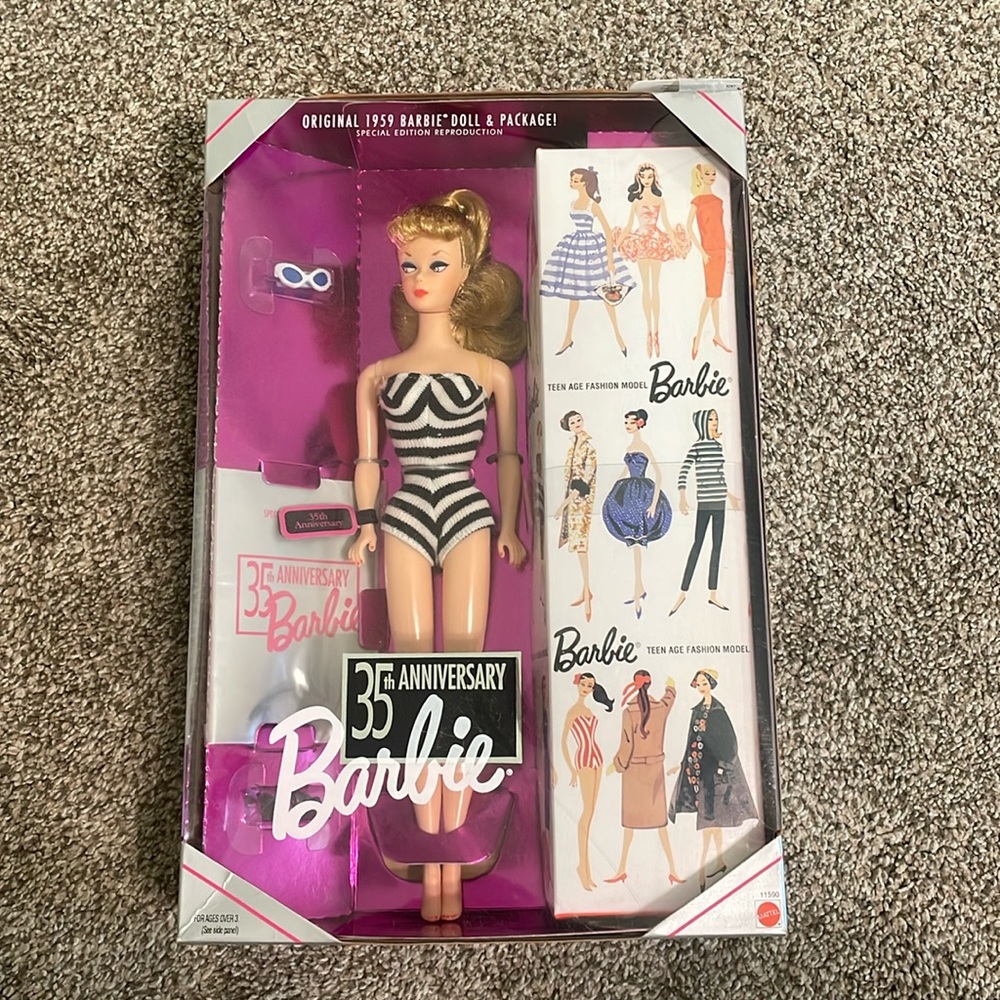 Original 1959 Barbie Doll and package